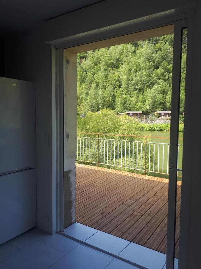 Gite En Bord De Meuse Monthermé Eksteriør bilde
