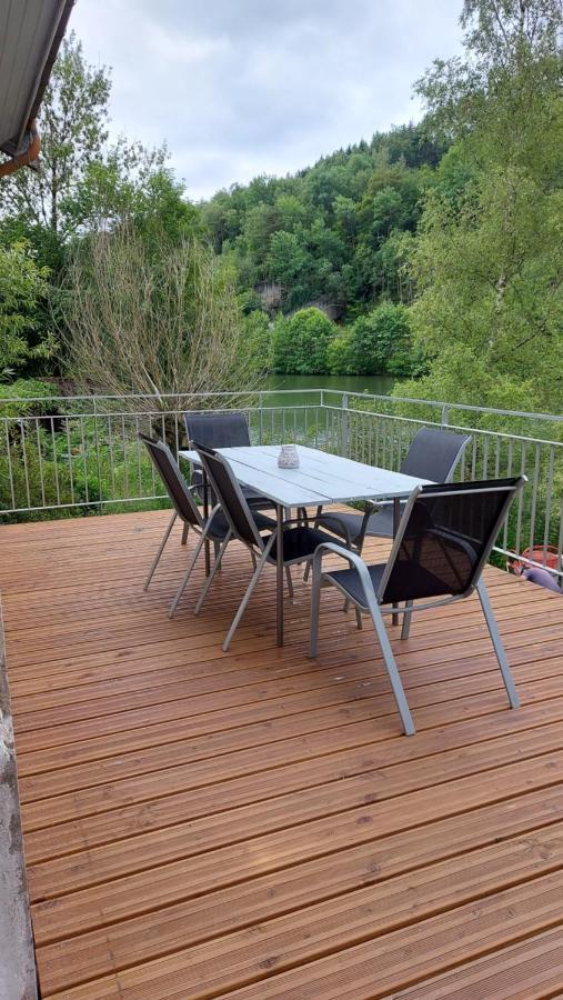 Gite En Bord De Meuse Monthermé Eksteriør bilde